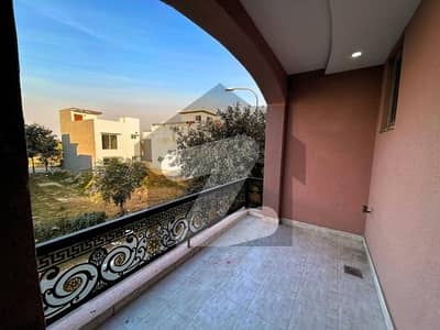 ڈی ایچ اے 9 ٹاؤن ۔ بلاک ڈی ڈی ایچ اے 9 ٹاؤن,ڈیفنس (ڈی ایچ اے),لاہور میں 3 کمروں کا 5 مرلہ مکان 2.5 کروڑ میں برائے فروخت۔