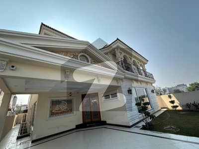 1 kanal Victorian Palace House for Rent DHA lahore