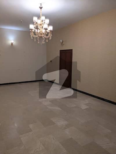 گلشنِ اقبال - بلاک 6 گلشنِ اقبال,گلشنِ اقبال ٹاؤن,کراچی میں 3 کمروں کا 16 مرلہ زیریں پورشن 1.4 لاکھ میں کرایہ پر دستیاب ہے۔