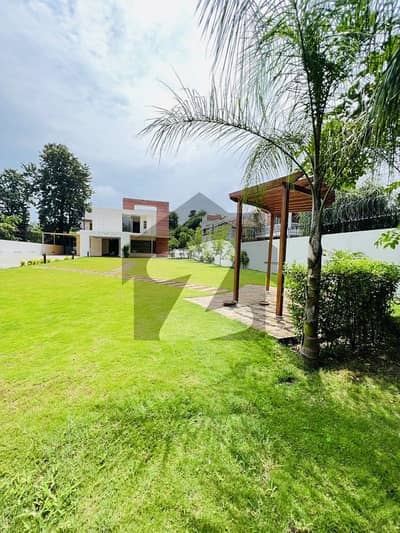 ایف ۔ 7 اسلام آباد میں 7 کمروں کا 4 کنال مکان 14.0 ارب میں برائے فروخت۔