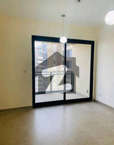 Avail Yourself A Great Prime Location 2800 Square Feet Flat In Emaar Coral Towers