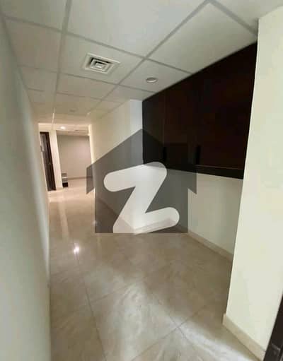 Get This Amazing Prime Location 2448 Square Feet Flat Available In Emaar Pearl Towers