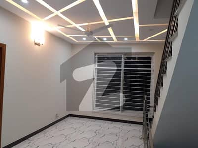 ڈی ۔ 12/4 ڈی ۔ 12,اسلام آباد میں 4 مرلہ مکان 1.4 لاکھ میں کرایہ پر دستیاب ہے۔
