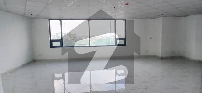 Brand New 730 Square Feet Office Prime Space Available For (SALE) In Gulberg 3 Lahore!