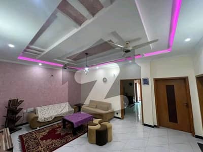 بحریہ انکلیو - سیکٹر جے بحریہ انکلیو,بحریہ ٹاؤن,اسلام آباد میں 5 کمروں کا 10 مرلہ مکان 1.2 لاکھ میں کرایہ پر دستیاب ہے۔