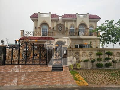 ڈی ایچ اے فیز 6 - بلاک ڈی فیز 6,ڈیفنس (ڈی ایچ اے),لاہور میں 5 کمروں کا 1 کنال مکان 9.75 کروڑ میں برائے فروخت۔