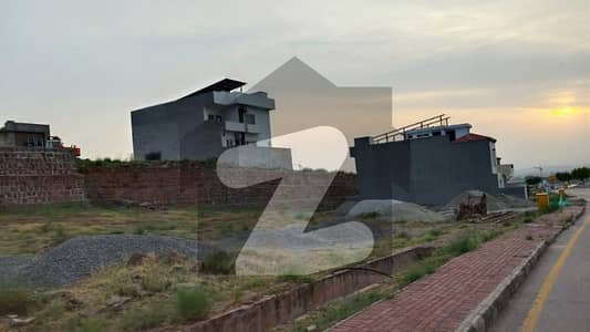 بحریہ انکلیو - سیکٹر بی1 بحریہ انکلیو,بحریہ ٹاؤن,اسلام آباد میں 5 مرلہ رہائشی پلاٹ 1.48 کروڑ میں برائے فروخت۔