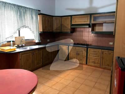 FURNISHED IST FLOOR PORTION FOR RENT