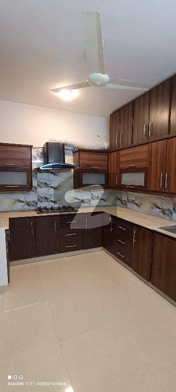 اتحاد کمرشل ایریا ڈی ایچ اے فیز 6,ڈی ایچ اے ڈیفینس,کراچی میں 2 کمروں کا 4 مرلہ فلیٹ 71.0 ہزار میں کرایہ پر دستیاب ہے۔