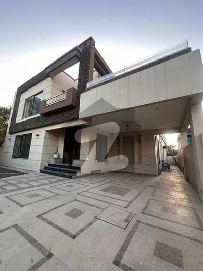 Double Unit 1 Kanal Modern Design House Available For Rent in DHA at a Prime Location