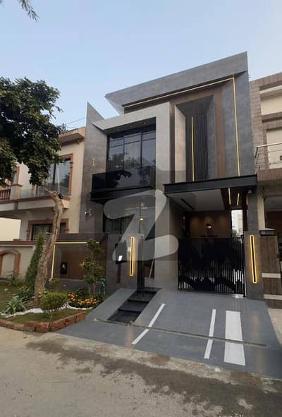 5 Marla Fully Furnished Luxury Modern Villa for Sale DHA 9 Town Lahore