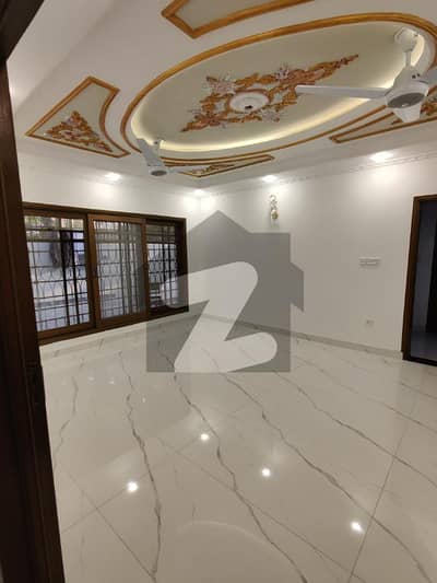 ڈی ایچ اے فیز 6 ڈی ایچ اے ڈیفینس,کراچی میں 6 کمروں کا 1 کنال مکان 6.0 لاکھ میں کرایہ پر دستیاب ہے۔