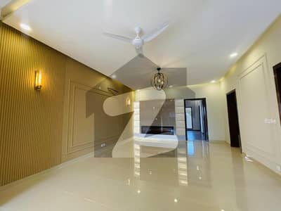 House For Sale In Sector C-1 Best Location For Living AA+Construction Near To Gate 5 Bedroom With Attach Bath Bahria Enclave Islamabad