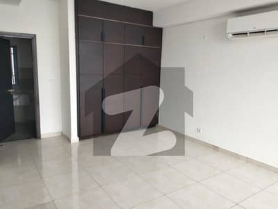2448 Square Feet Flat Situated In Emaar Pearl Towers For sale 2448 Square Feet Flat Situated In Emaar Pearl Towers For sale