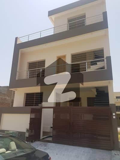4.5 Marla Luxury Upper Portion is Available For Rent In D-12/3