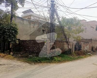 ٹاؤن شپ لاہور میں 1 کمرے کا 12 مرلہ مکان 2.65 کروڑ میں برائے فروخت۔