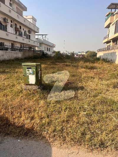 جی ۔ 13/2 جی ۔ 13,اسلام آباد میں 1 کنال رہائشی پلاٹ 7.75 کروڑ میں برائے فروخت۔ جی ۔ 13/2 جی ۔ 13,اسلام آباد میں 1 کنال رہائشی پلاٹ 7.75 کروڑ میں برائے فروخت۔