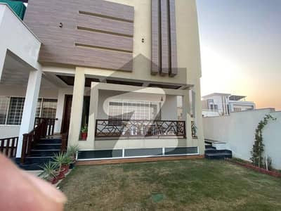 ڈی ایچ اے فیز 1 - سیکٹر سی ڈی ایچ اے فیز 1,ڈی ایچ اے ڈیفینس,پشاور میں 8 کمروں کا 1 کنال مکان 10.5 کروڑ میں برائے فروخت۔