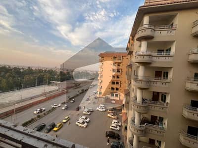 ڈین ہائٹس حیات آباد,پشاور میں 3 کمروں کا 7 مرلہ فلیٹ 94.0 ہزار میں کرایہ پر دستیاب ہے۔