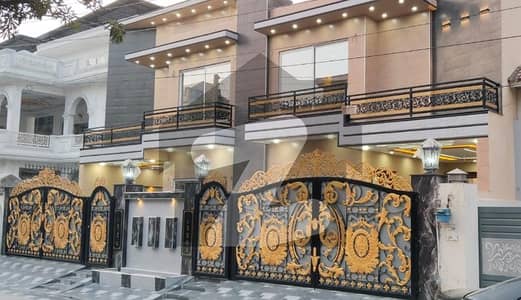 Ultra-Modern 10 Marla Designer Villa Luxury Living Redefined!