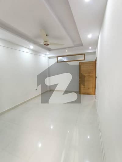 ای ۔ 11 اسلام آباد میں 3 کمروں کا 8 مرلہ فلیٹ 70.0 ہزار میں کرایہ پر دستیاب ہے۔