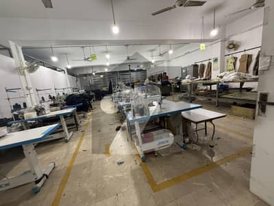 قائداعظم انڈسٹریل اسٹیٹ لاہور میں 2 کنال عمارت 5.0 لاکھ میں کرایہ پر دستیاب ہے۔