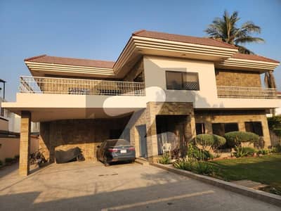 BUNGALOW FOR SALE 1000 SQ YARD DHA PHASE 5