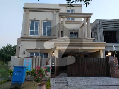 BRAND NEW HOUSE 8 MARLA WITH SOLAR SYSTEM AVAILABLE FOR SALE IN BAHRIA ORCHARD LAHORE