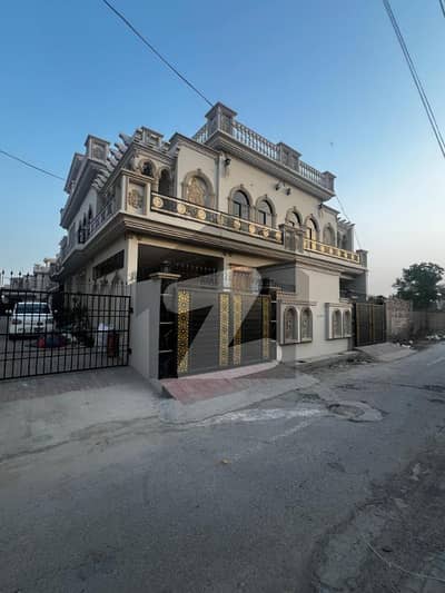 رشید آباد ملتان میں 5 کمروں کا 6 مرلہ مکان 70.0 ہزار میں کرایہ پر دستیاب ہے۔