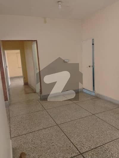 گلشنِ اقبال - بلاک 1 گلشنِ اقبال,گلشنِ اقبال ٹاؤن,کراچی میں 3 کمروں کا 10 مرلہ زیریں پورشن 70.0 ہزار میں کرایہ پر دستیاب ہے۔