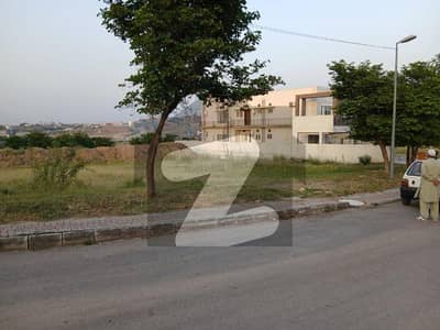 1 Kanal Residential Plot available top hight location a beautiful plot park face in DHA phase 5 sector k