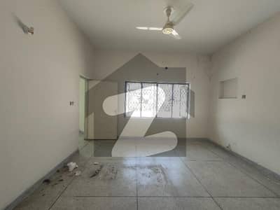 01-Kanal 4-Bedroom'S Renovated House Available For Rent In Askari-9 Lahore Cantt.