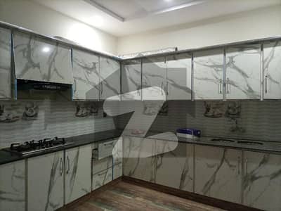 رئیل کاٹیجز لاہور میں 4 کمروں کا 0 مرلہ مکان 1.0 لاکھ میں کرایہ پر دستیاب ہے۔