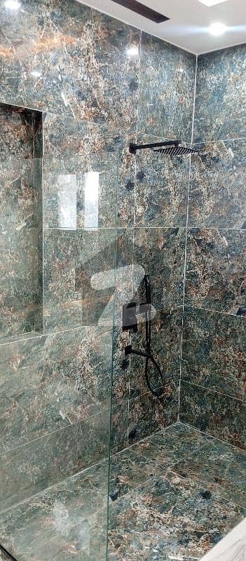 10 Marla House for sale in Eden avenue old New air port road Lahore cantt 3 bed with attached bathroom and kitchen store d/d tvl price,,325 Lac