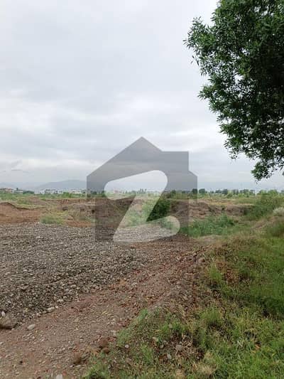 10 Marla Plot Available For Sale In Zone Sector D3