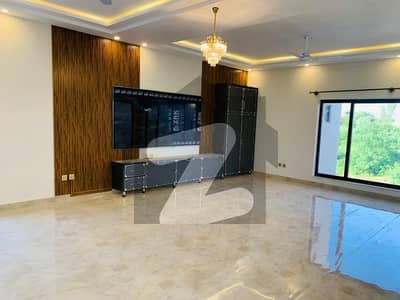 نیول اینکریج اسلام آباد میں 4 کمروں کا 2 کنال بالائی پورشن 2.0 لاکھ میں کرایہ پر دستیاب ہے۔