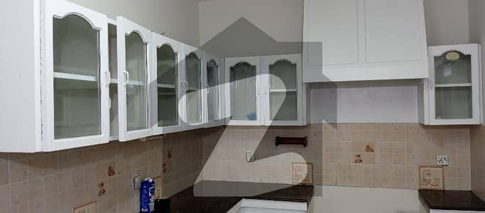 10 Marla House for rent in Eden avenue old New air port road Lahore cantt 3 bed with attached bathroom and kitchen store d/d tvl price,,105000/