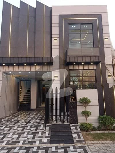 Beautiful House for sale in Central park B Block