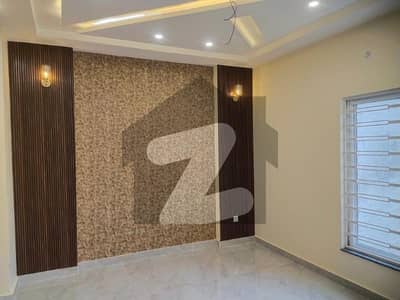 ڈریم گارڈنز فیز 1 ڈریم گارڈنز,ڈیفینس روڈ,لاہور میں 4 کمروں کا 5 مرلہ مکان 2.38 کروڑ میں برائے فروخت۔