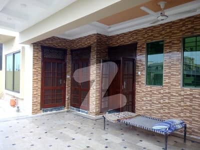 میڈیا ٹاؤن راولپنڈی میں 3 کمروں کا 10 مرلہ مکان 3.45 کروڑ میں برائے فروخت۔