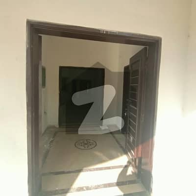 یو ای ٹی ہاؤسنگ سوسائٹی لاہور میں 3 کمروں کا 1 کنال زیریں پورشن 85.0 ہزار میں کرایہ پر دستیاب ہے۔