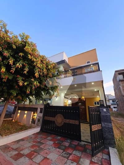 بحریہ انکلیو بحریہ ٹاؤن,اسلام آباد میں 3 کمروں کا 5 مرلہ مکان 2.4 کروڑ میں برائے فروخت۔