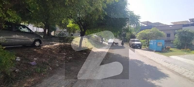 ڈی ایچ اے ڈیفینس فیز 2 ڈی ایچ اے ڈیفینس,اسلام آباد میں 10 مرلہ رہائشی پلاٹ 3.0 کروڑ میں برائے فروخت۔ ڈی ایچ اے ڈیفینس فیز 2 ڈی ایچ اے ڈیفینس,اسلام آباد میں 10 مرلہ رہائشی پلاٹ 3.0 کروڑ میں برائے فروخت۔