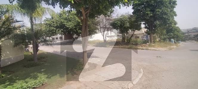 ڈی ایچ اے ڈیفینس فیز 3 ڈی ایچ اے ڈیفینس,اسلام آباد میں 5 مرلہ رہائشی پلاٹ 85.0 لاکھ میں برائے فروخت۔ ڈی ایچ اے ڈیفینس فیز 3 ڈی ایچ اے ڈیفینس,اسلام آباد میں 5 مرلہ رہائشی پلاٹ 85.0 لاکھ میں برائے فروخت۔