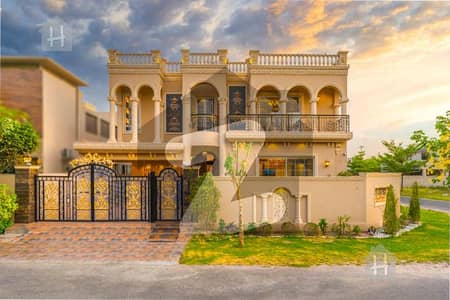 ڈی ایچ اے فیز 6 ڈیفنس (ڈی ایچ اے),لاہور میں 6 کمروں کا 1 کنال مکان 10.5 کروڑ میں برائے فروخت۔