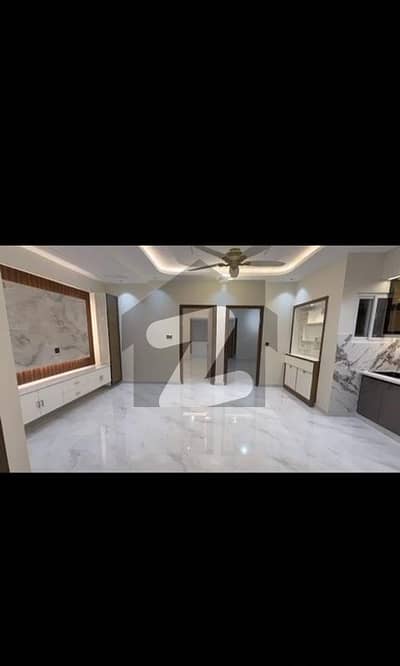 بخاری کمرشل ایریا ڈی ایچ اے فیز 6,ڈی ایچ اے ڈیفینس,کراچی میں 2 کمروں کا 4 مرلہ فلیٹ 2.5 کروڑ میں برائے فروخت۔