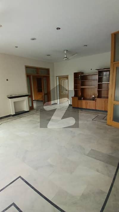 1 Kanal Upper Portion Available For Rent Good Location All Facilities available