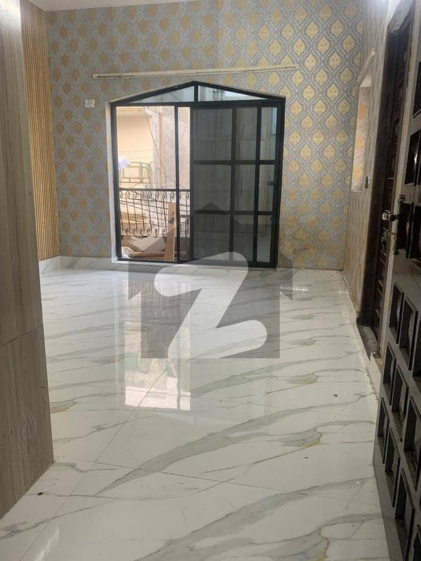 گلبرگ 2 گلبرگ,لاہور میں 2 کمروں کا 5 مرلہ بالائی پورشن 80.0 ہزار میں کرایہ پر دستیاب ہے۔ گلبرگ 2 گلبرگ,لاہور میں 2 کمروں کا 5 مرلہ بالائی پورشن 80.0 ہزار میں کرایہ پر دستیاب ہے۔