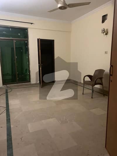 گلبرگ 2 گلبرگ,لاہور میں 2 کمروں کا 4 مرلہ بالائی پورشن 63.0 ہزار میں کرایہ پر دستیاب ہے۔