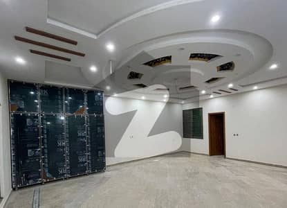 Reasonably-Priced 3 Kanal House In Model Town, Model Town Is Available As Of Now